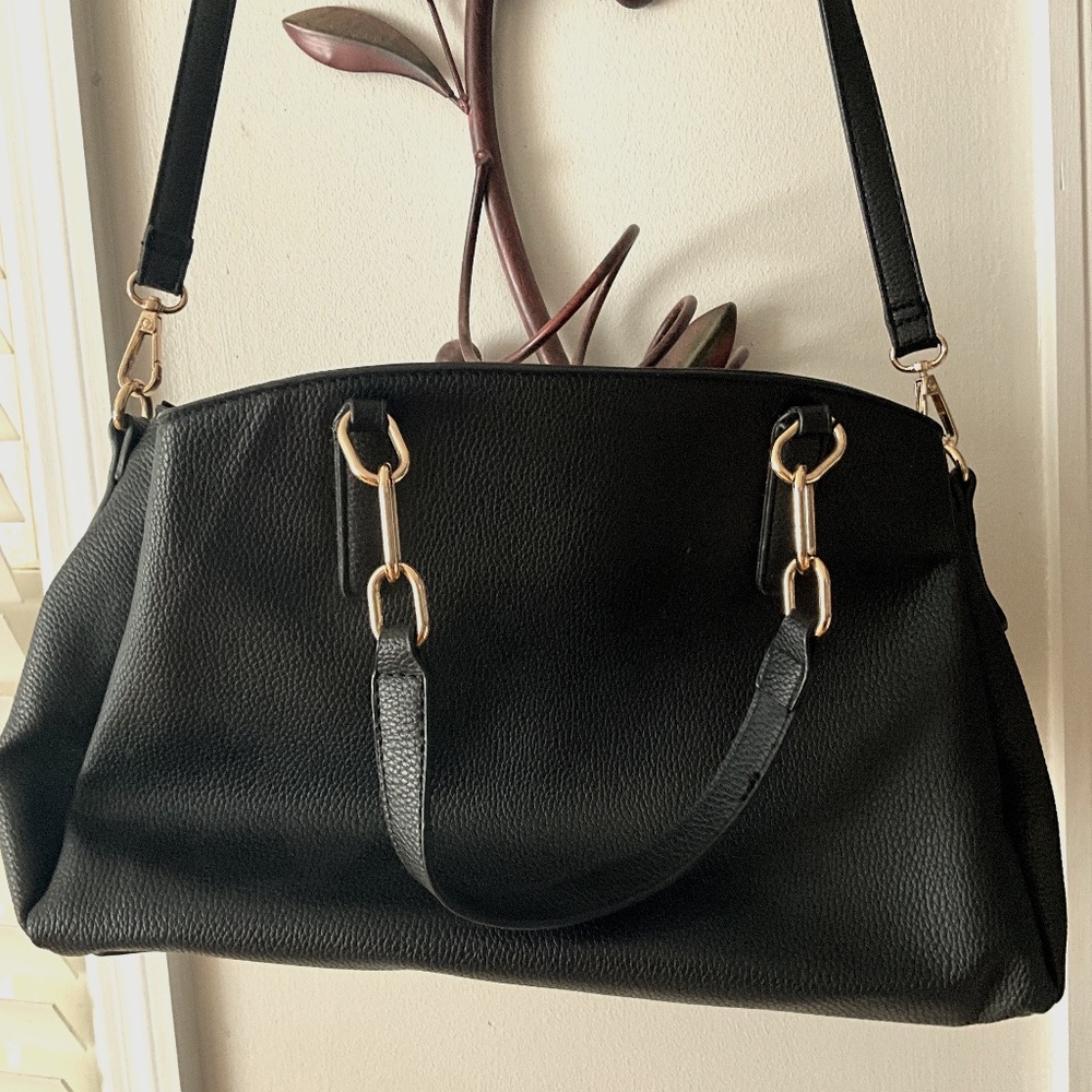 Kelly and Kate crossbody